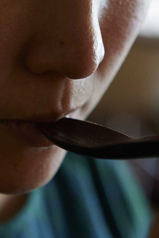 手から自然を味わうカトラリー